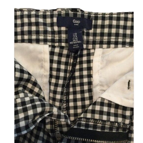 GAP Checkered Shorts Size 0 - Picture 4 of 4